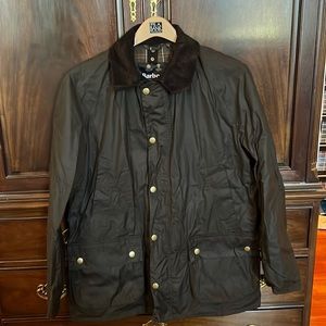Brand new. Never worn! Barbour Men’s waxed Ashby rain jacket.